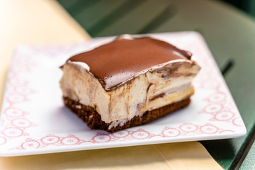 dessert cake cream