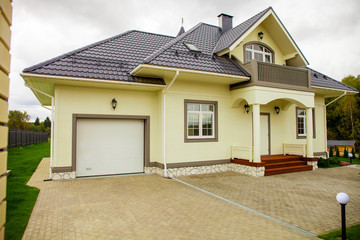 Luxury Suburban House