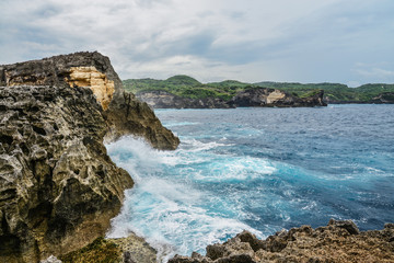 Fototapeta na wymiar Coastline on Nusa Penida island
