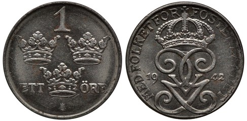 Sweden Swedish iron coin 1 one ore 1942, WWII issue, three crowns divide denomination, crowned...