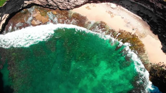 Waves in the bay