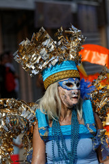 Reine en bleu au carnaval de Cayenne en Guyane française