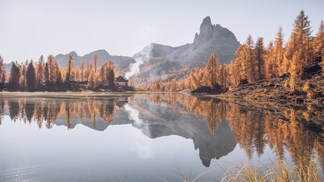 Bergsee in den Dolomiten