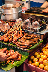 Bangkok street food has many delicious dishes and many kinds of dishes to choose from, such as Thai Curry, Tamarind, Tom Yam, Shrimp, Pork, Thai. The sweet food of Thailand.