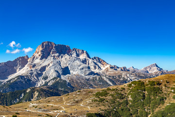 Fototapeta na wymiar Blick über den Strudelkopfsattel auf die Hohe Gaisl, Dolomiten, Südtirol