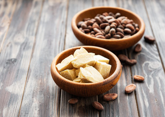 Natural cocoa butter and beans