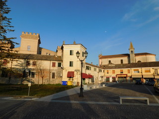 Fototapeta na wymiar piazza antica in italia 