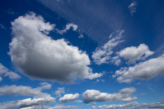 Beautiful clouds in the blue sky © Maksim