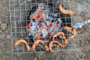 Fresh shrimp from freshwater on stove Grill
