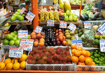 Mercado de frutas tropicales