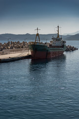 Obraz premium Ship at harbor