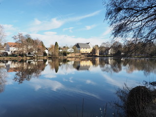 Fototapeta na wymiar Gustavsburg in Jägersburg am Schloßweiher, Saarland, Deutschland