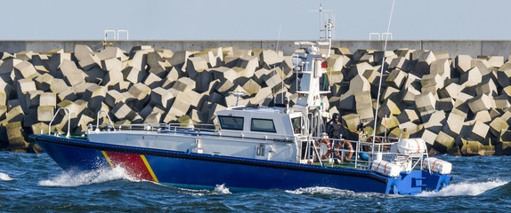 FAST MOTOR BOAT - Border Guard boat patrol © Wojciech Wrzesień