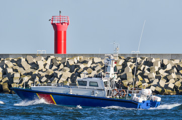 FAST MOTOR BOAT - Border Guard boat patrol © Wojciech Wrzesień