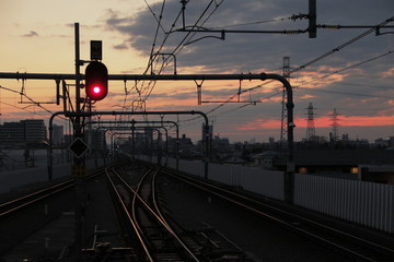 朝焼け、線路