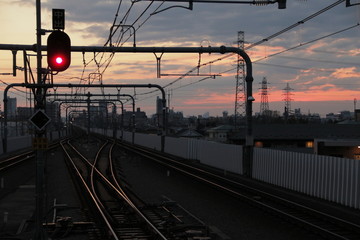 朝焼け、線路