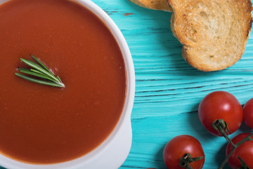 Fresh tomato cream soup in bowl