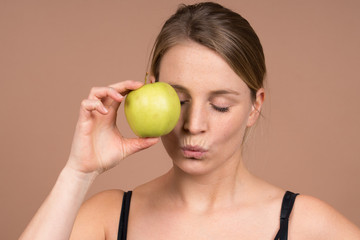 girl with an apple