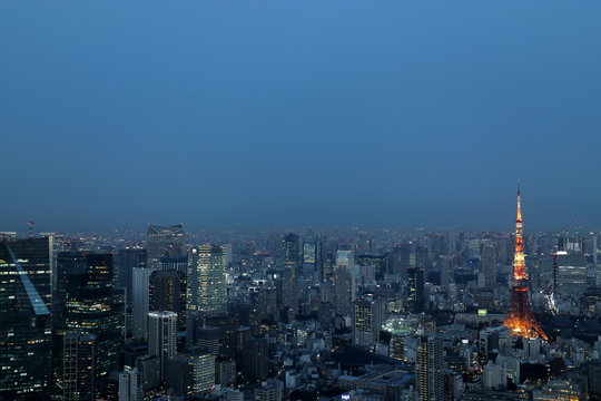 夕暮れの東京 © 藤木N鮭