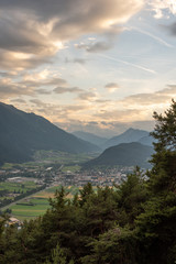 Fototapeta premium Ausblick auf Telfs