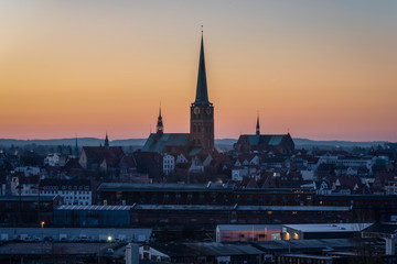 Blick aus der Ferne auf Lübeck