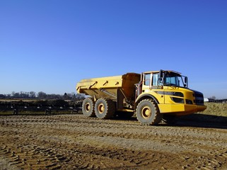 Gelber Muldenkipper © brudertack69