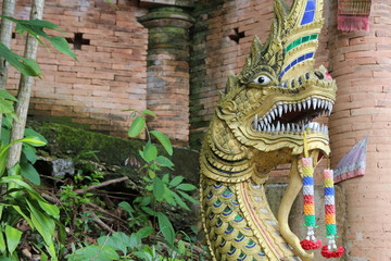 dragon statue in thai temple - 250320183