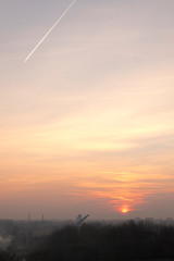 Zachód słońca nad miastem