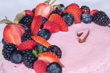 pink berry cake