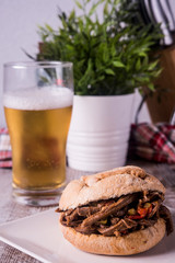 Bocadillo Carne Mechada