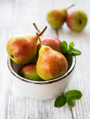 Pears in a bowl