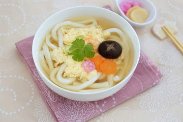ふわふわ卵うどん