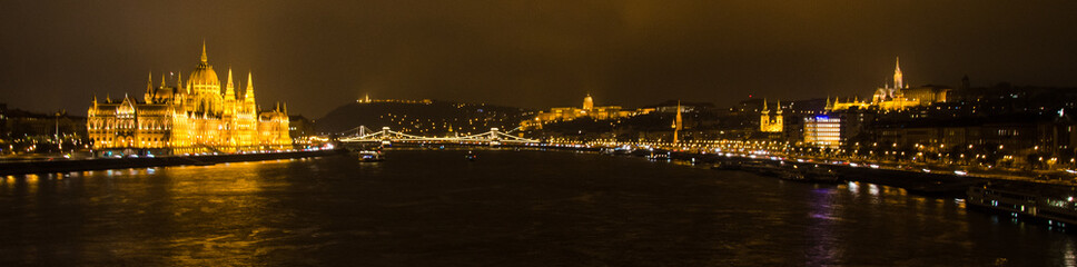 Naklejka premium Panorama - Budapest