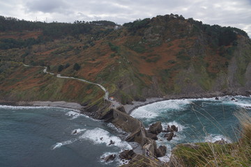 Hacia la ermita de san juan de gaztelugatxe