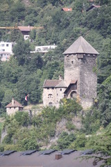 Fototapeta na wymiar Burg Klausen Turm