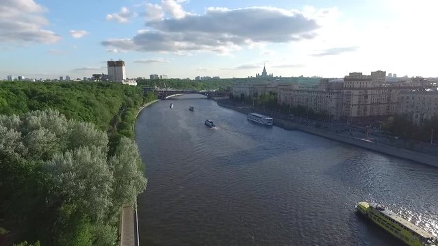 the liners flew through Moscow