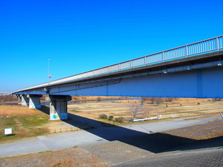 江戸川に架かる上葛飾橋風景