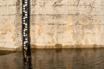 Water level indicator in a river