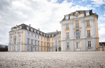 Fototapeta na wymiar Schloss Augustusburg in Brühl