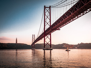 Fototapeta na wymiar Ponte 25 de Abril bridge, Lisbon