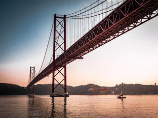 Fototapeta na wymiar Ponte 25 de Abril bridge, Lisbon