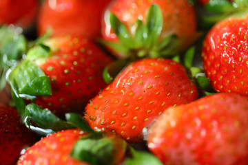 strawberry red fruit cleaning water