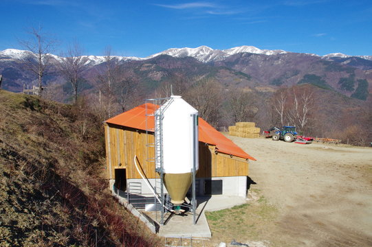 ferme exploitationagricole en montagne