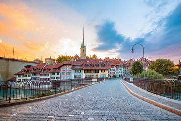 Obraz premium Old Town of Bern, capital of Switzerland at sunrise.
