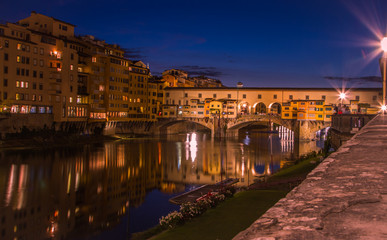 Fototapeta na wymiar Night time at the Ponte Vecchio, Florence, Italy