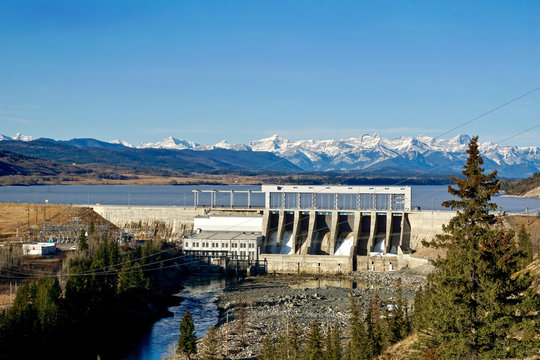 View of Bearspaw dam and the Ghost Reservoir from Glenbow Ranch