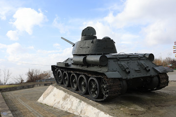 Fototapeta na wymiar Soviet medium tank