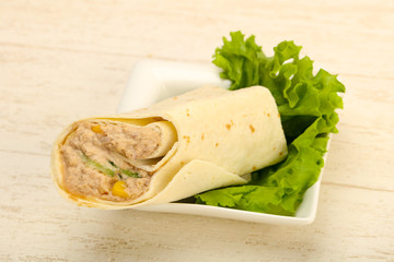 Tuna bread roll