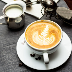 Poranna kawa w restauracji