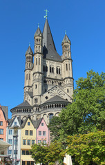 Fototapeta na wymiar Groß Sankt Martin Kirche am Fischmarkt Köln 
